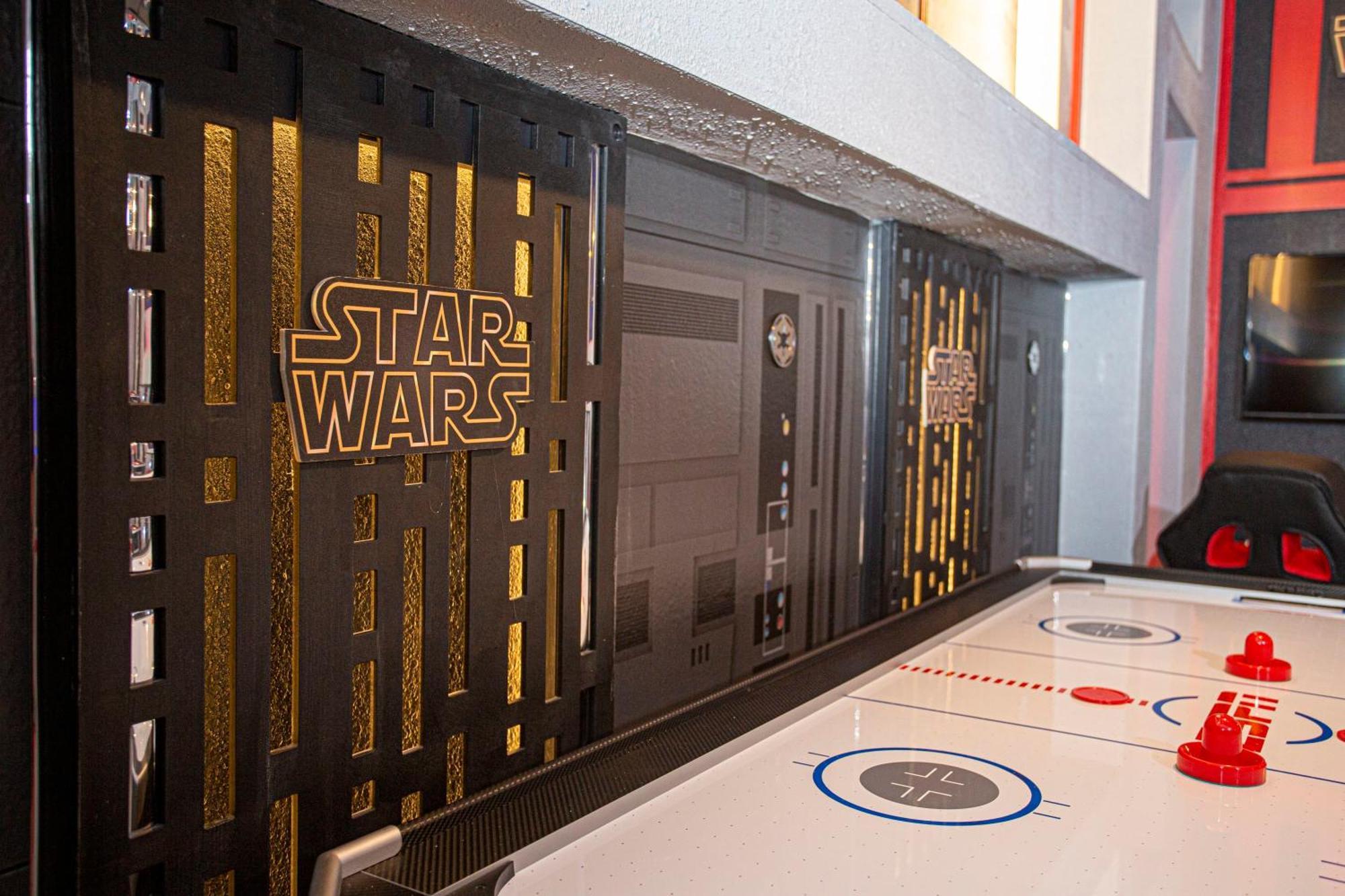 Wonderful 9Bd6Ba Starwarsgamer Sleep22 Solarareso Kissimmee Exteriör bild